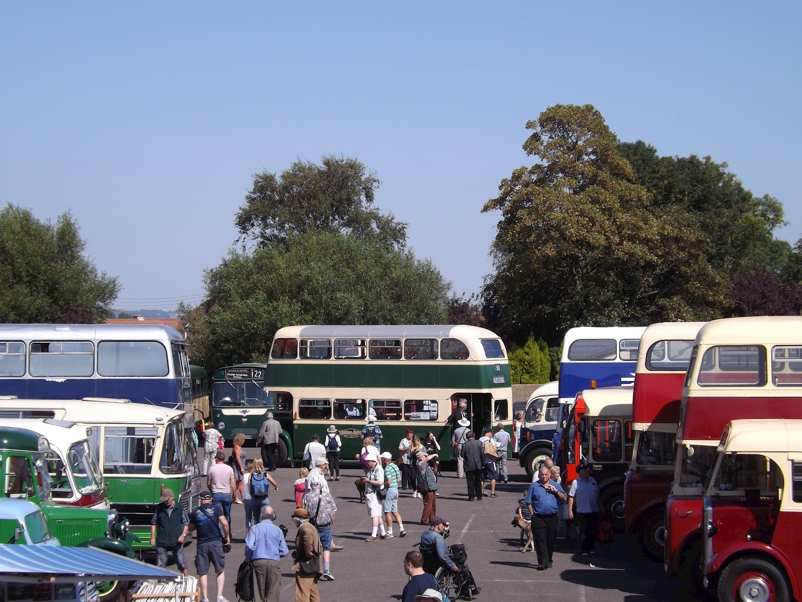 RH&DR bus Rally.JPG