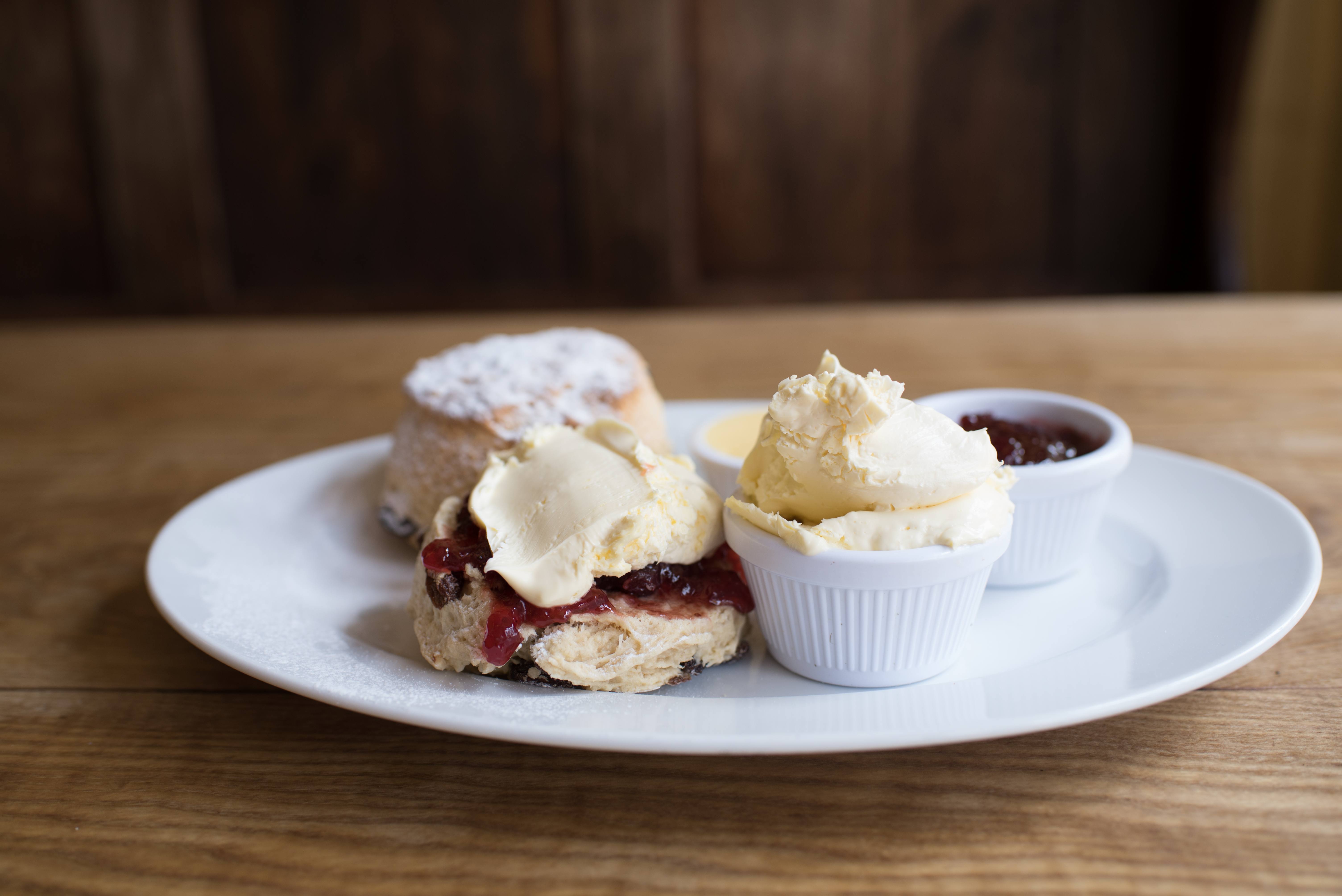 Shelly's Tea Rooms Scone Aug19 (C)
