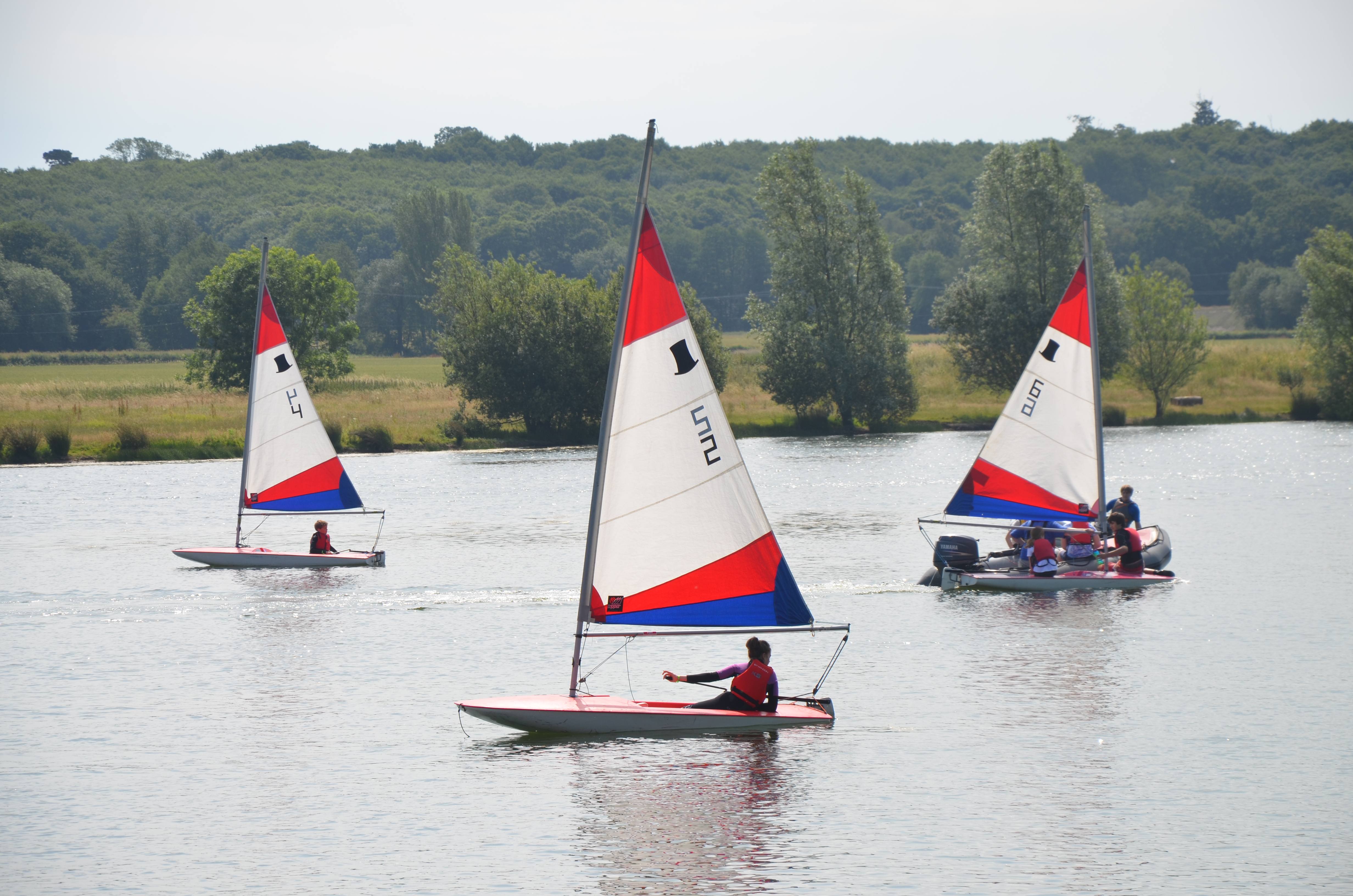 conningbrook-lakes-sailing.jpg