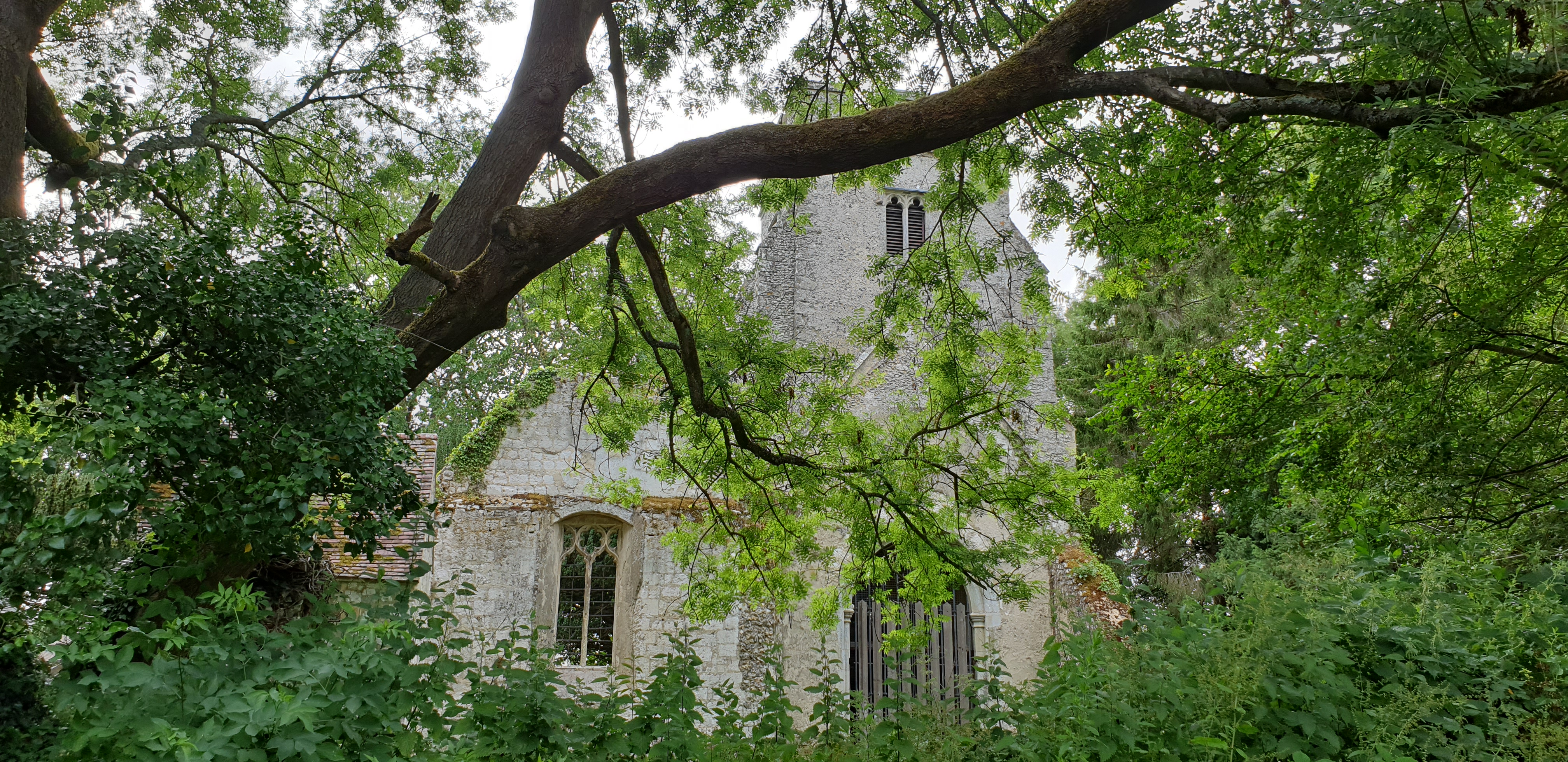 Ellie Crook (Insta @Elliecrookphotography) Eastwell Church