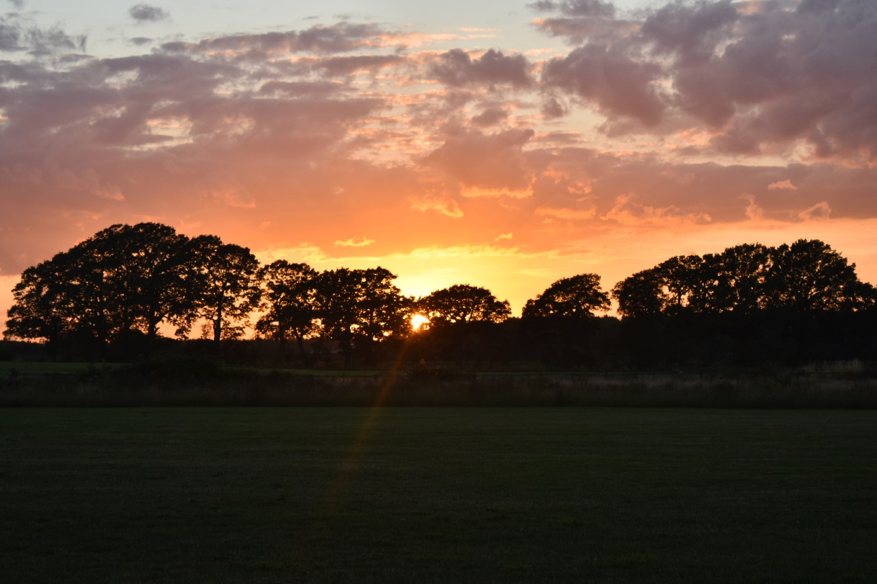 Rebecca Mckenzie (Insta @Beccajmck) Sunset Over Finberry