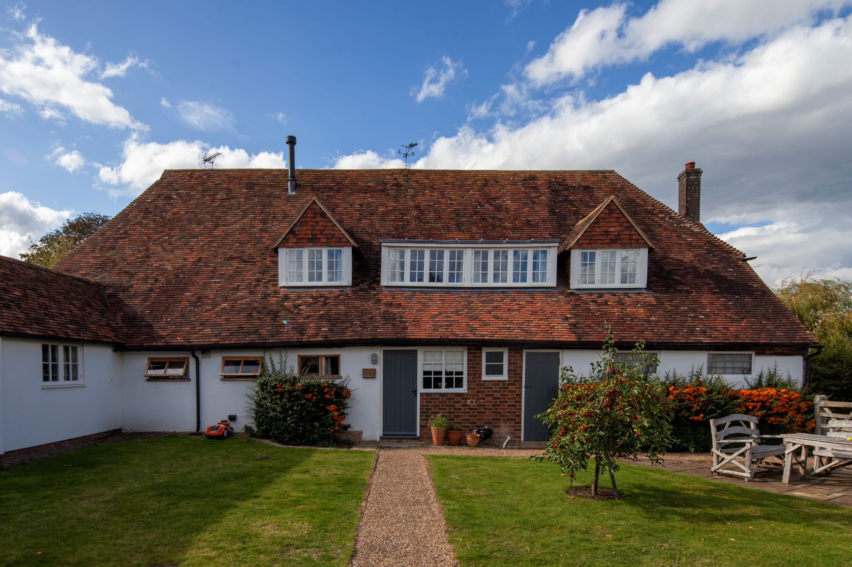 Resized Oxney Organic Estate 19April2021 Oxney Barns