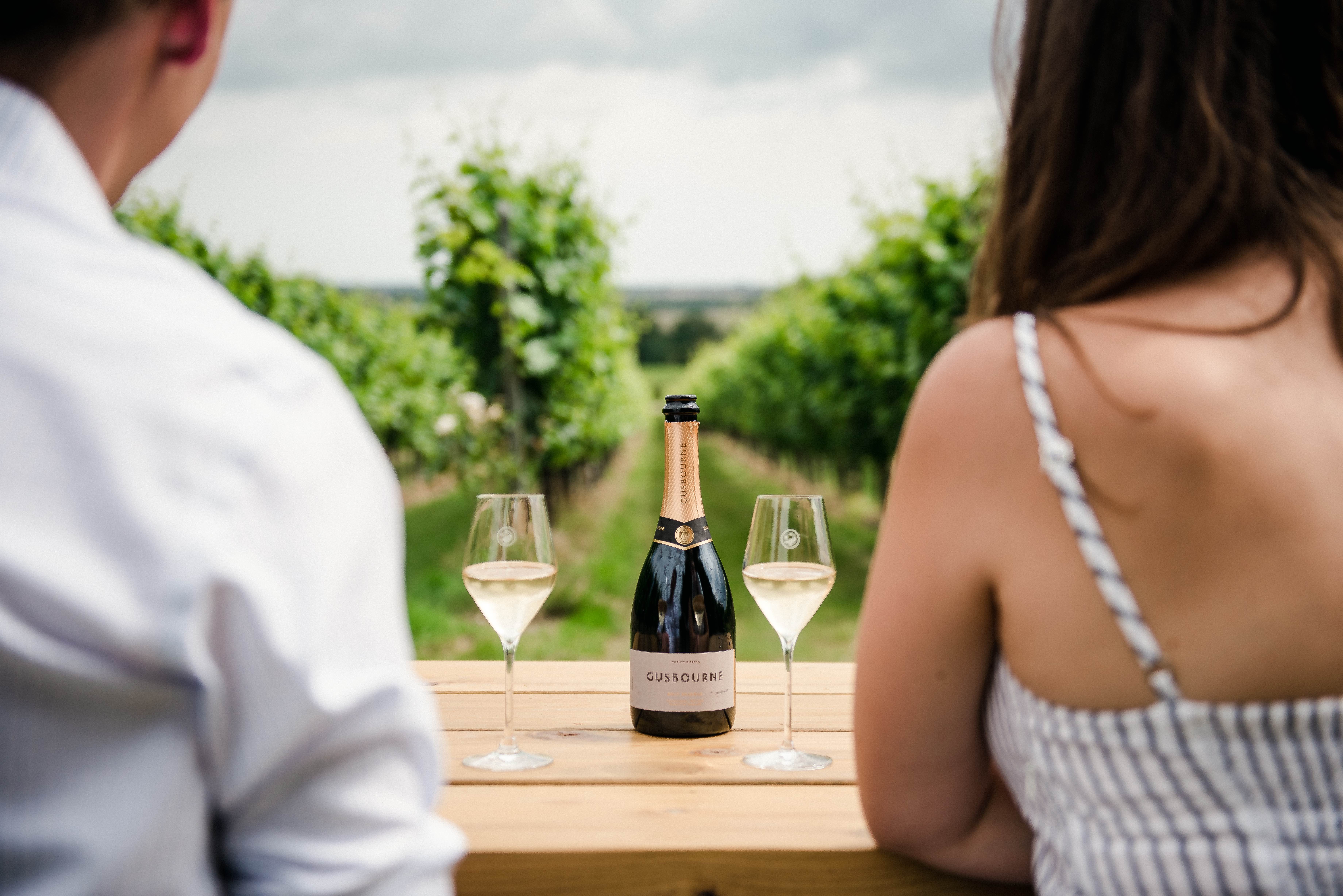 Gusbourne Picnic For Two (April21)