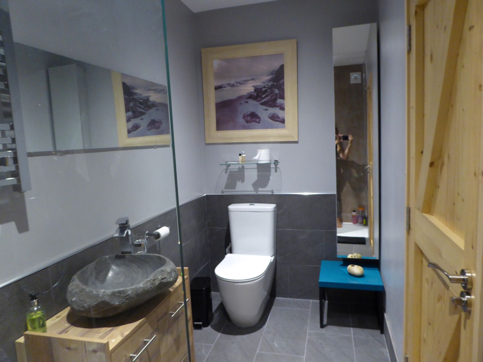 Resized Coastal Cabins Bathroom (Feb2022)